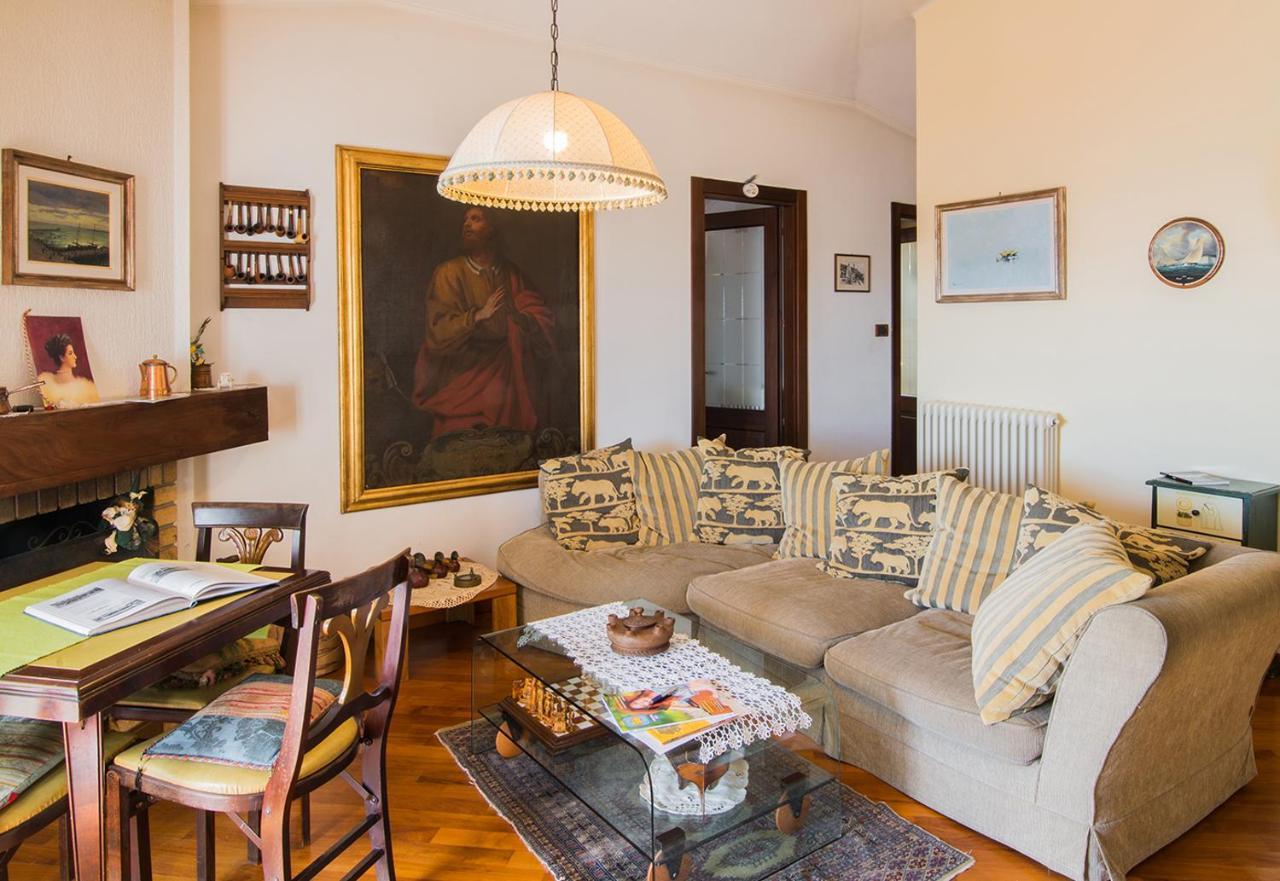 La Mansarda Delle Meraviglie B&B Superior Triest Zewnętrze zdjęcie