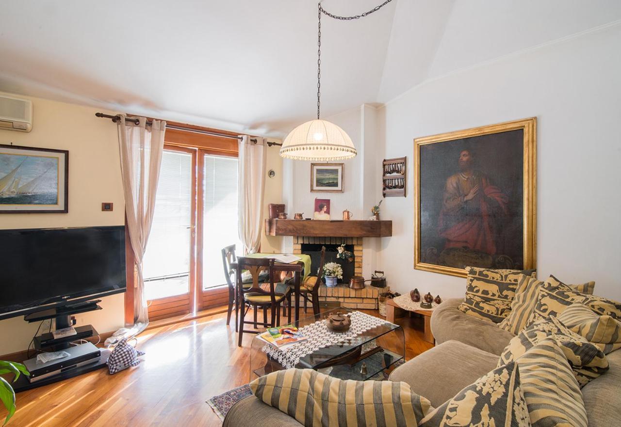 La Mansarda Delle Meraviglie B&B Superior Triest Zewnętrze zdjęcie