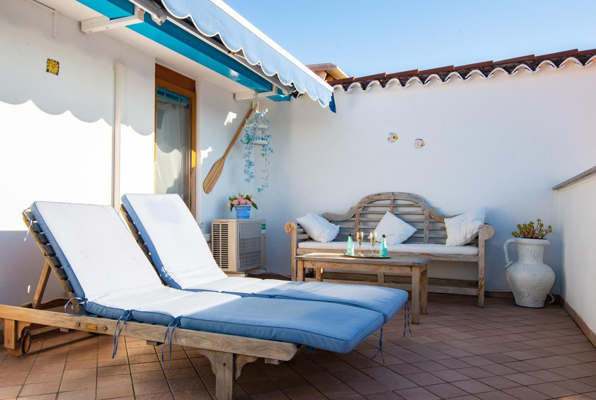 La Mansarda Delle Meraviglie B&B Superior Triest Zewnętrze zdjęcie