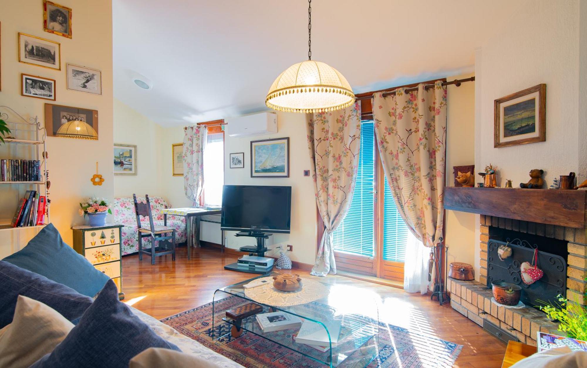 La Mansarda Delle Meraviglie B&B Superior Triest Zewnętrze zdjęcie